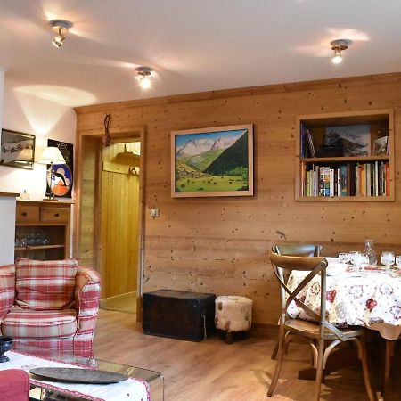 Appartement Cosy Avec Cheminee, Terrasse Et Parking, Proche Pistes Et Commerces - Meribel - Fr-1-180-552 Εξωτερικό φωτογραφία